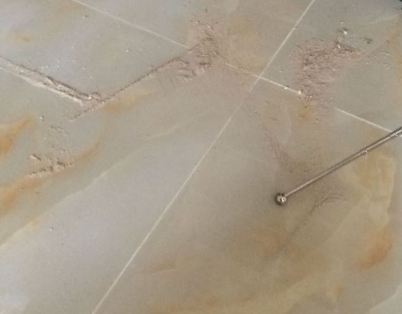 双流瓷砖空鼓维修公司分享粘合剂选择不当在瓷砖铺贴过程中可能导致以下问题